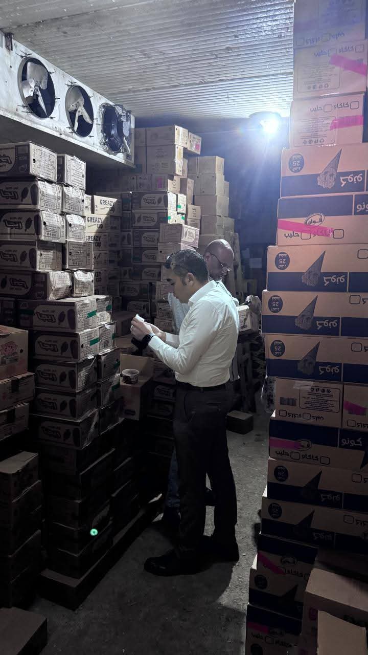 ضبط كميات كبيرة من الآيس كريم في المنوفية 