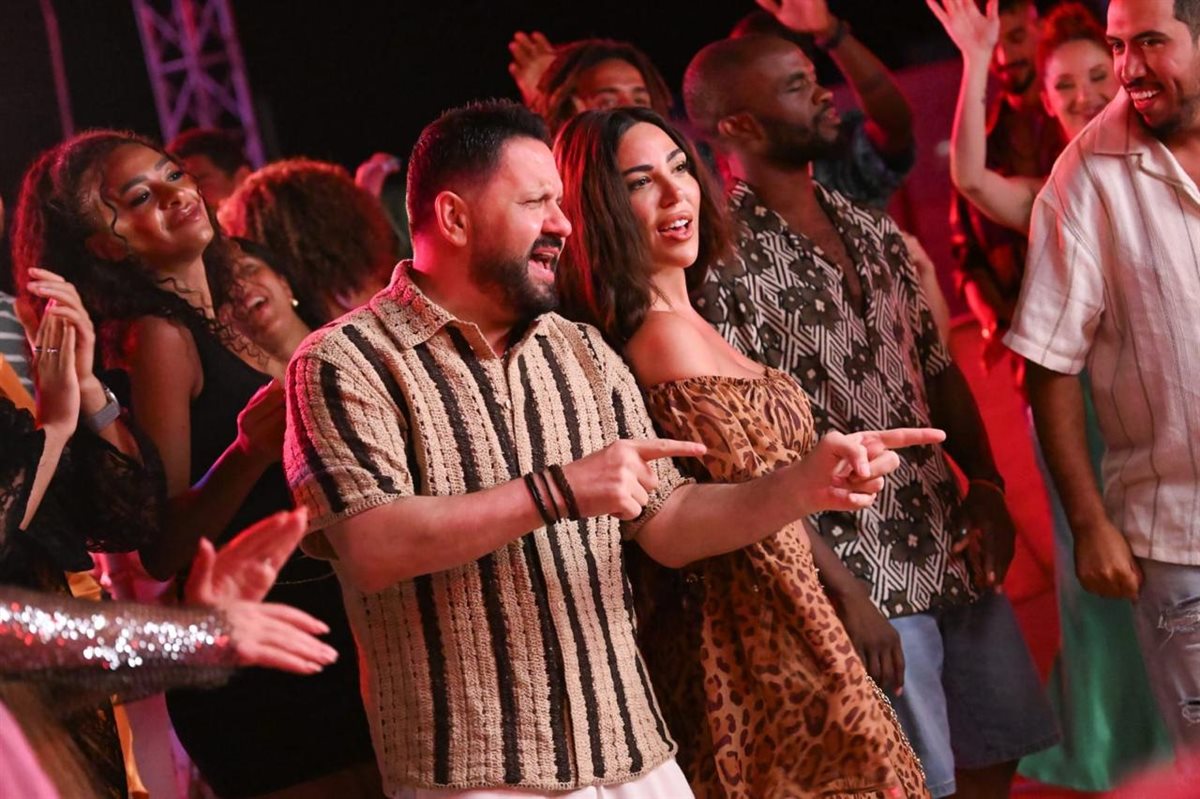 تصوير أغنية عاجبني