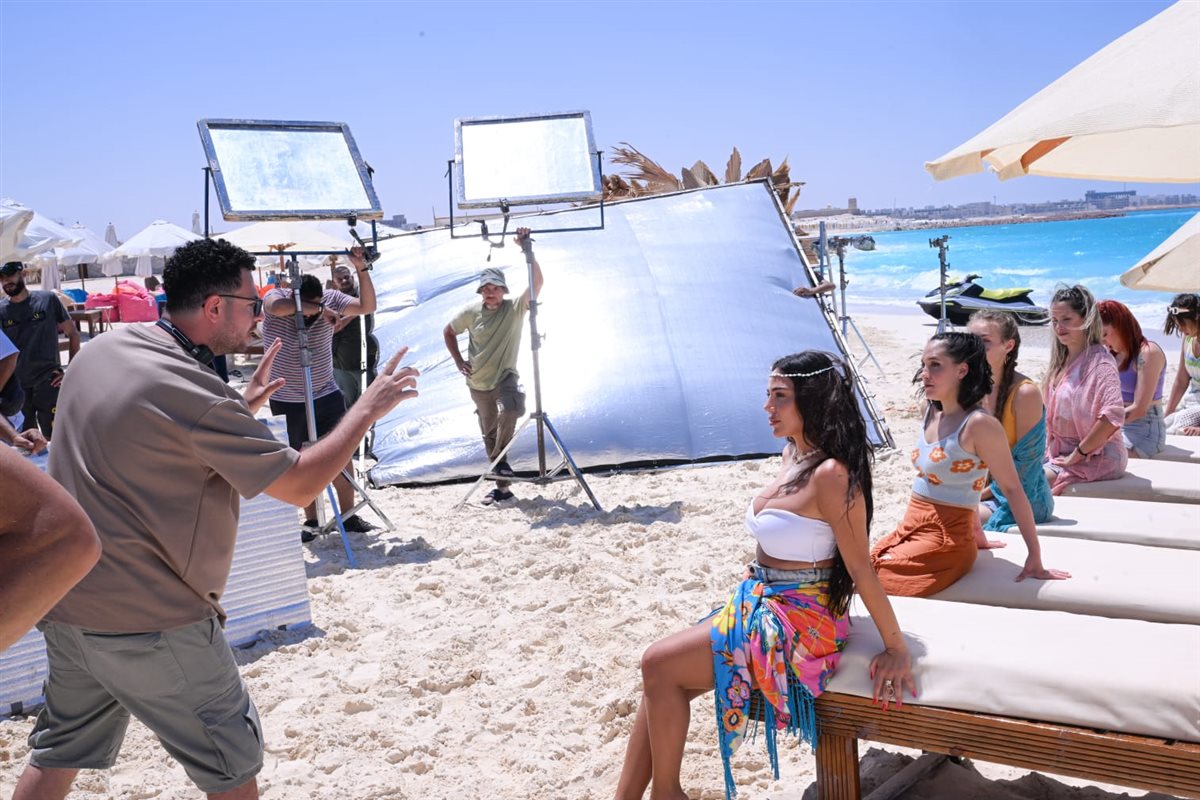 تصوير أغنية عاجبني