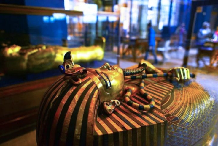 تابوت توت عنخ آمون