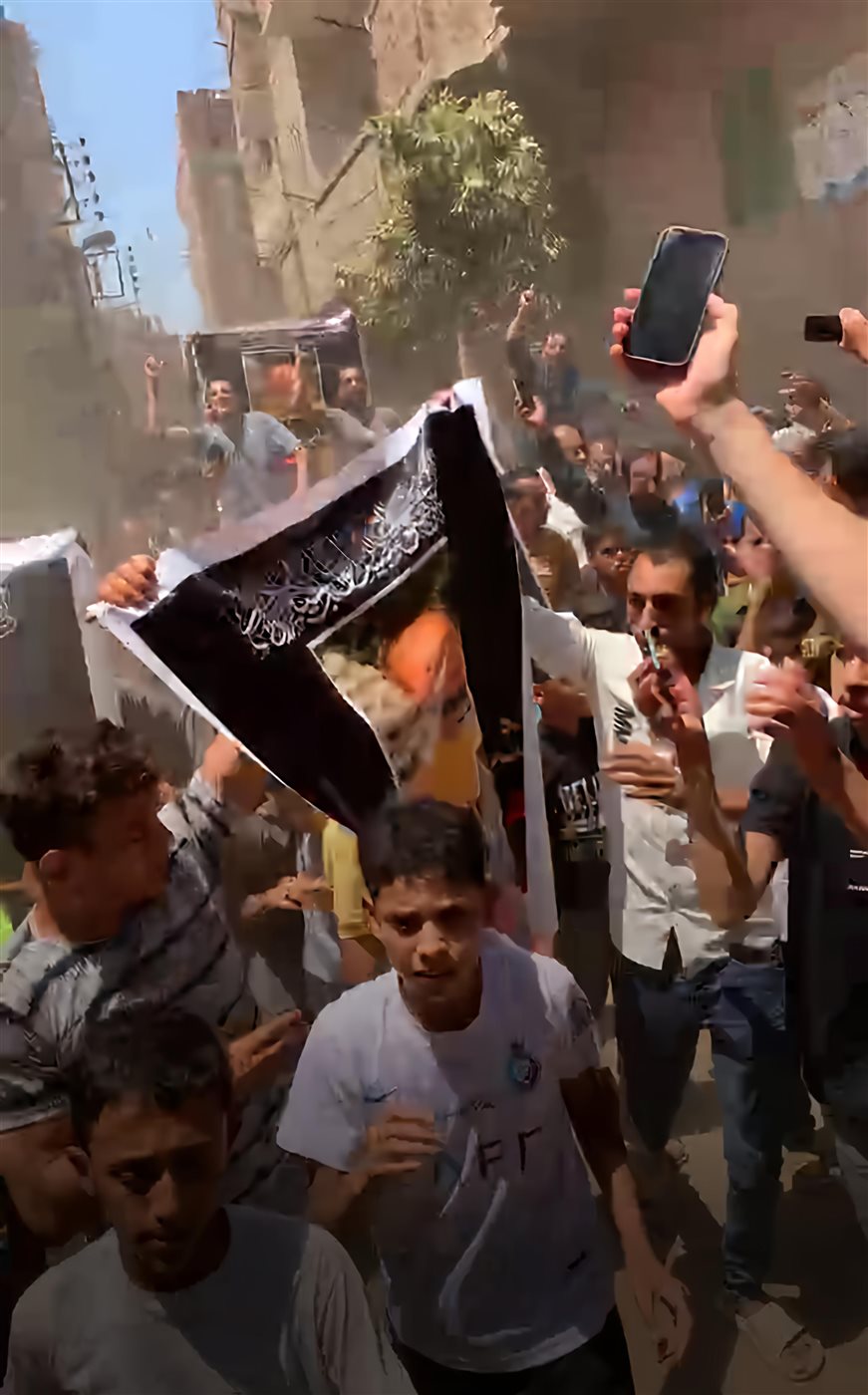 مسيرات فى كفر قورص بالمنوفية للمطالبة بالقصاص من المتهمين في مشاجرة أولاد العم