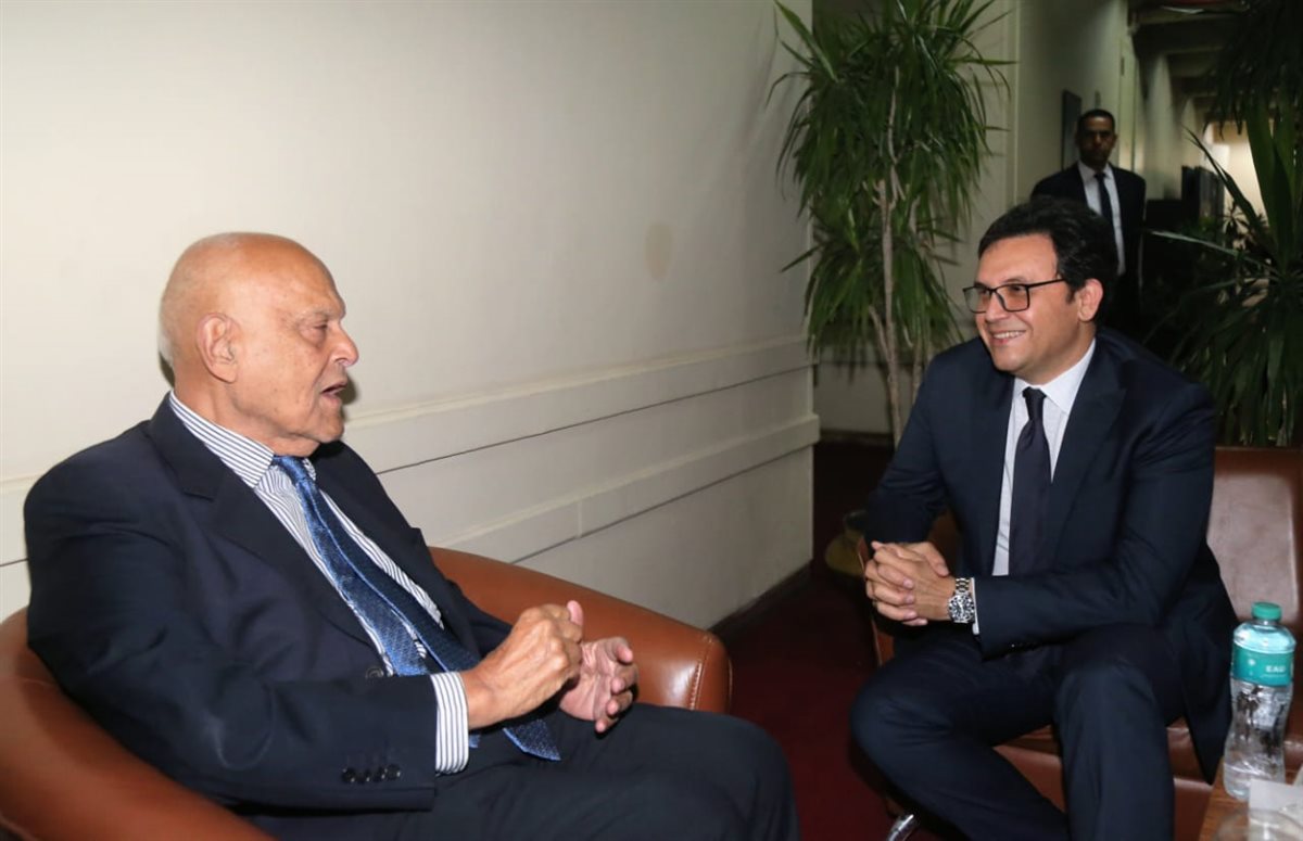 الوزير يستقبل الدكتور مجدي يعقوب