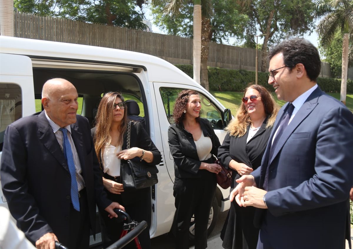 الوزير يستقبل الدكتور مجدي يعقوب