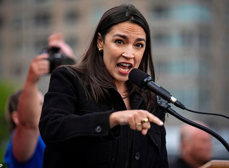 النائبة الأمريكية <span style=