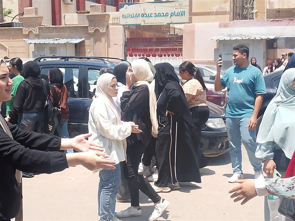 طلاب الثانوية العامة 