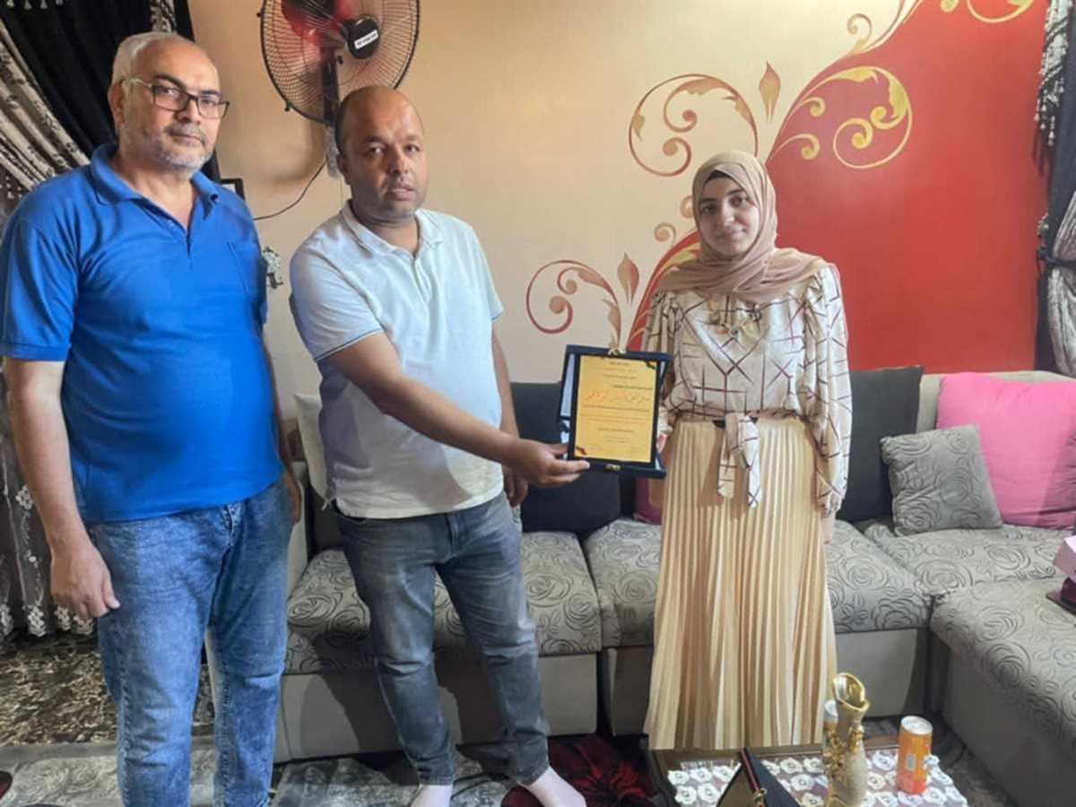 تكريم مدير مدرسة