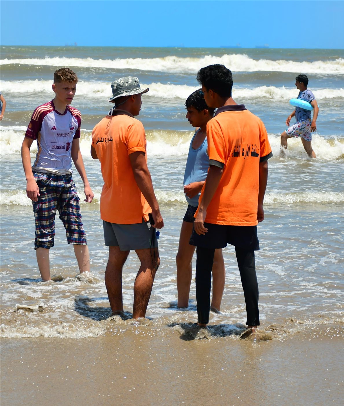 فرق الإنقاذ على شاطئ بورسعيد 