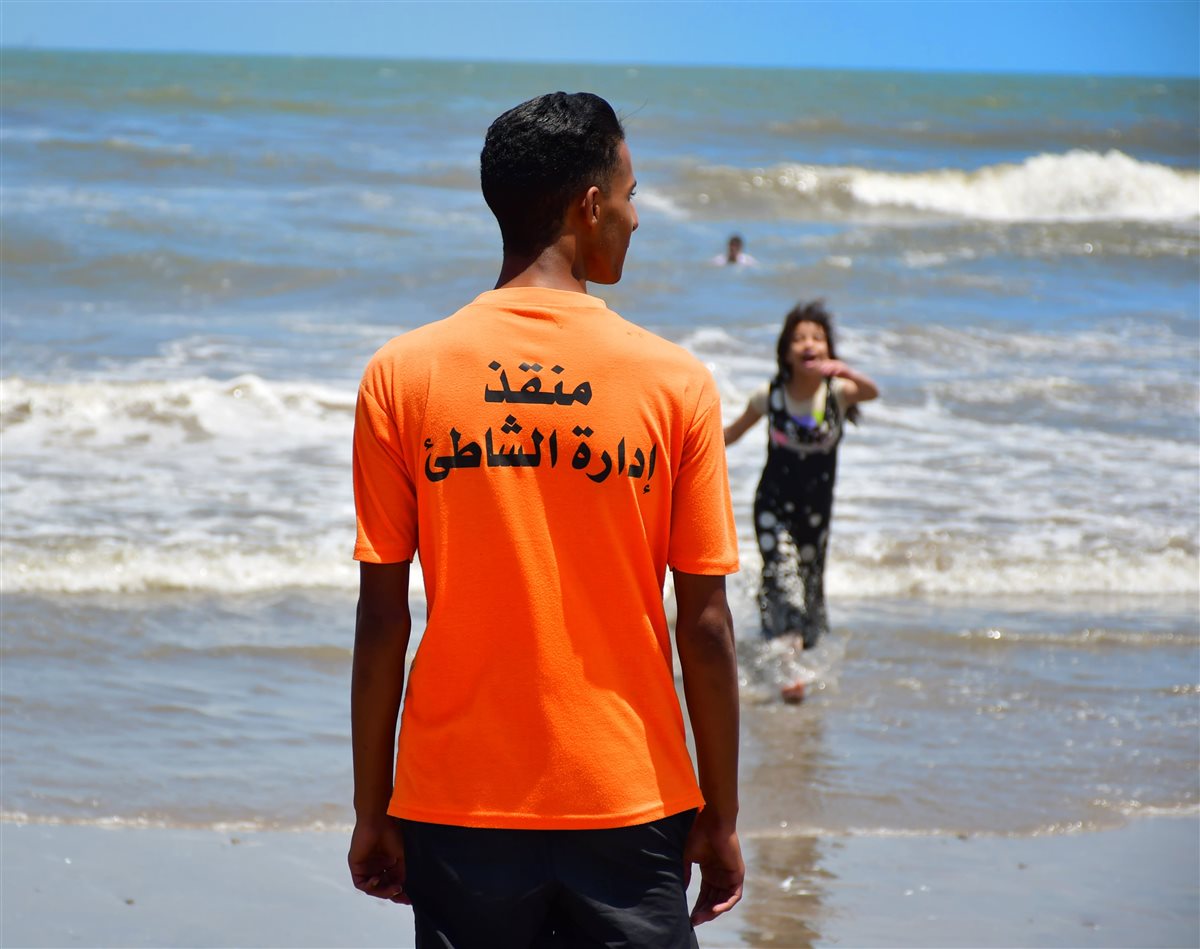 فرق الإنقاذ على شاطئ بورسعيد 