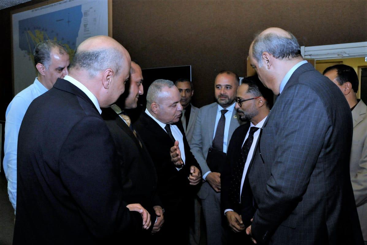 وزير الطيران