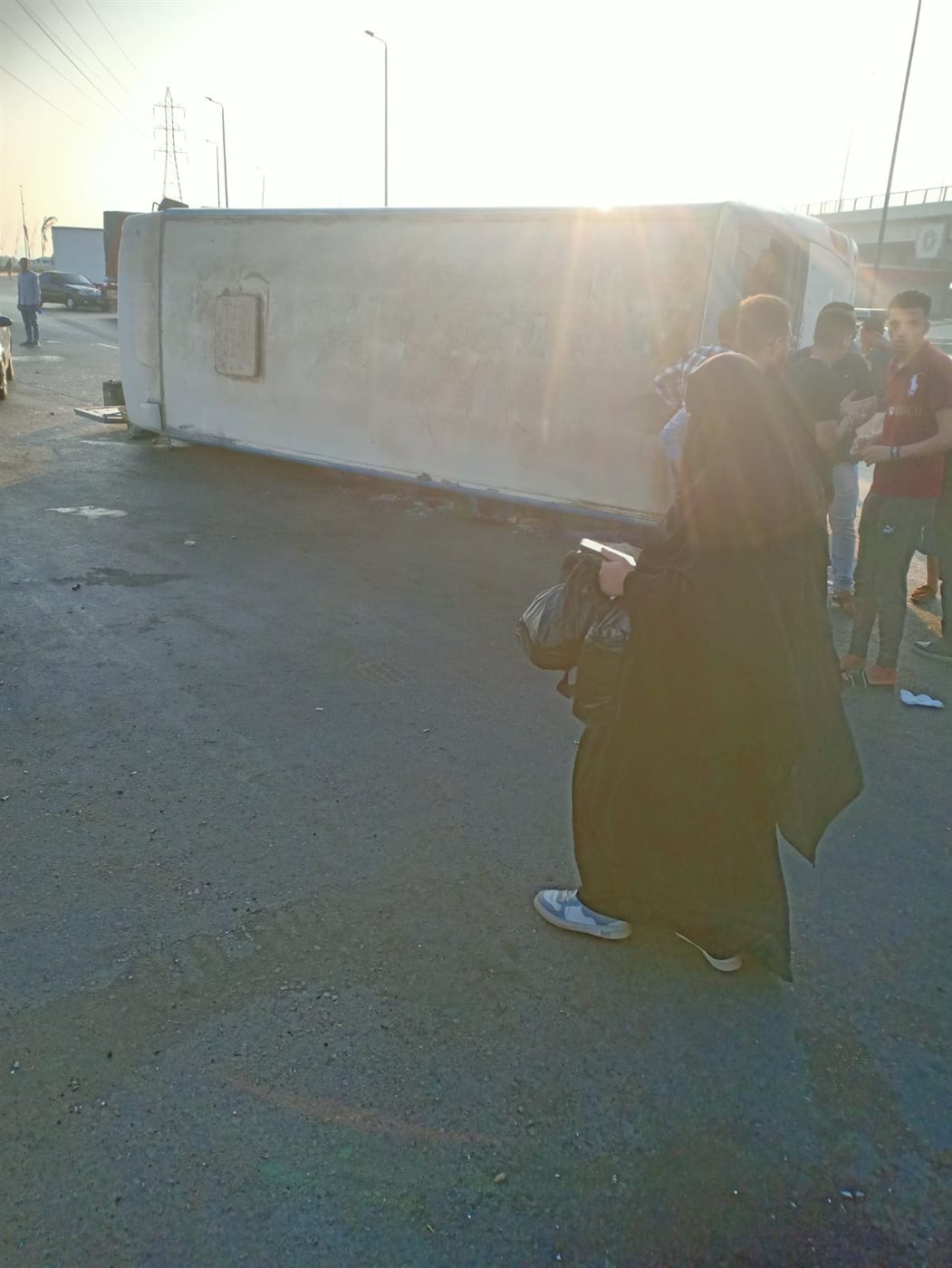 <strong>إصابة 13 شخص في حادث انقلاب أوتوبيس بالشرقية </strong>