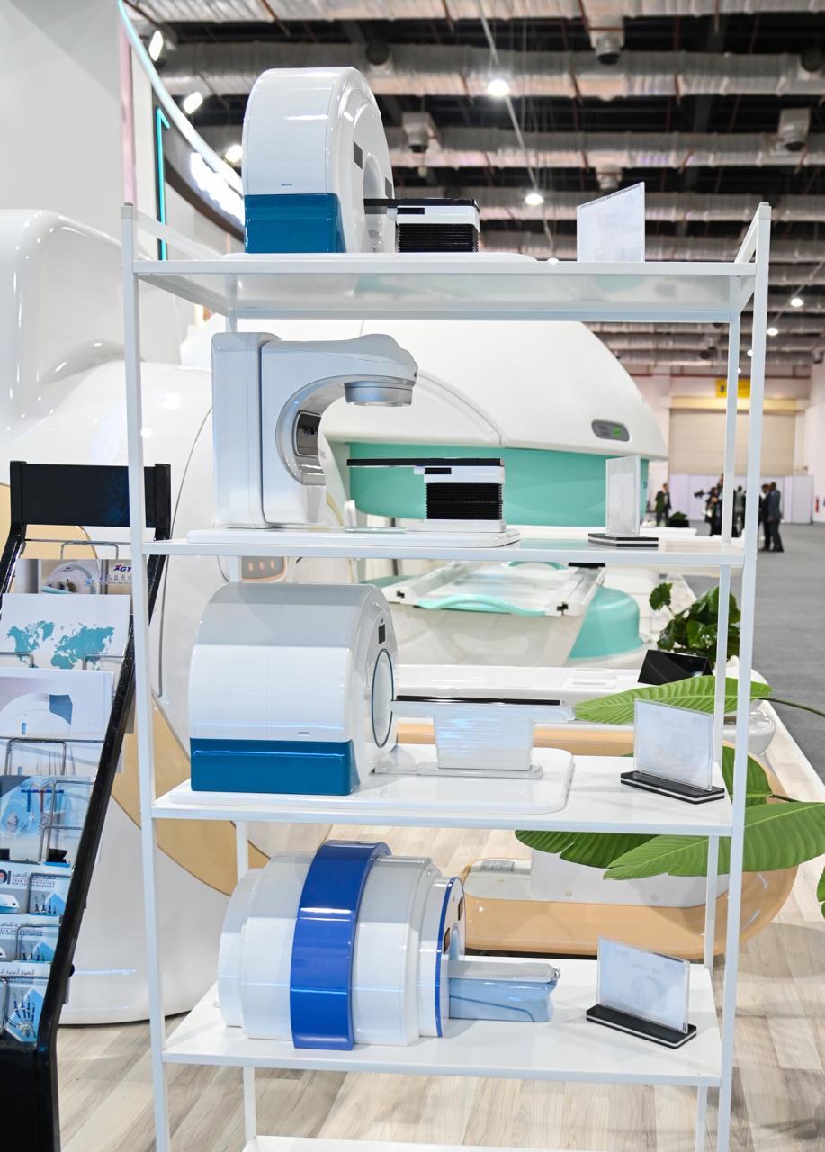 وزير الصحة يشهد توقيع عقد الشراكة بين الهيئة العربية للتصنيع للأجهزة الطبية XGY وشركة لتأسيس الشركة العربية - الصينية 