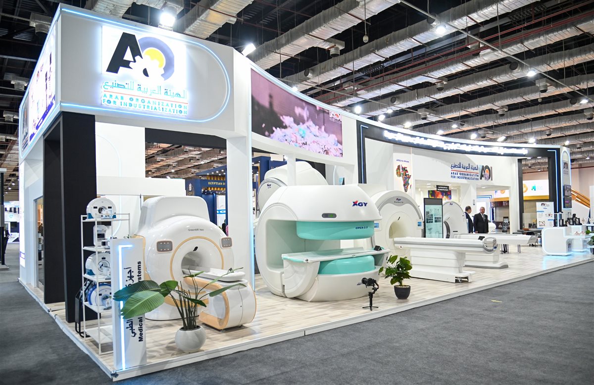 وزير الصحة يشهد توقيع عقد الشراكة بين الهيئة العربية للتصنيع للأجهزة الطبية XGY وشركة لتأسيس الشركة العربية - الصينية 