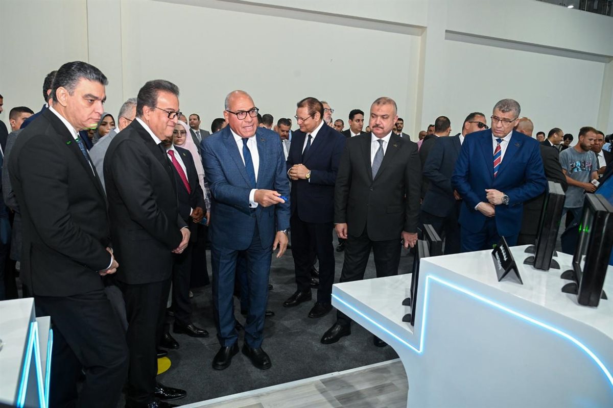 وزير الصحة يشهد توقيع عقد الشراكة بين الهيئة العربية للتصنيع للأجهزة الطبية XGY وشركة لتأسيس الشركة العربية - الصينية 