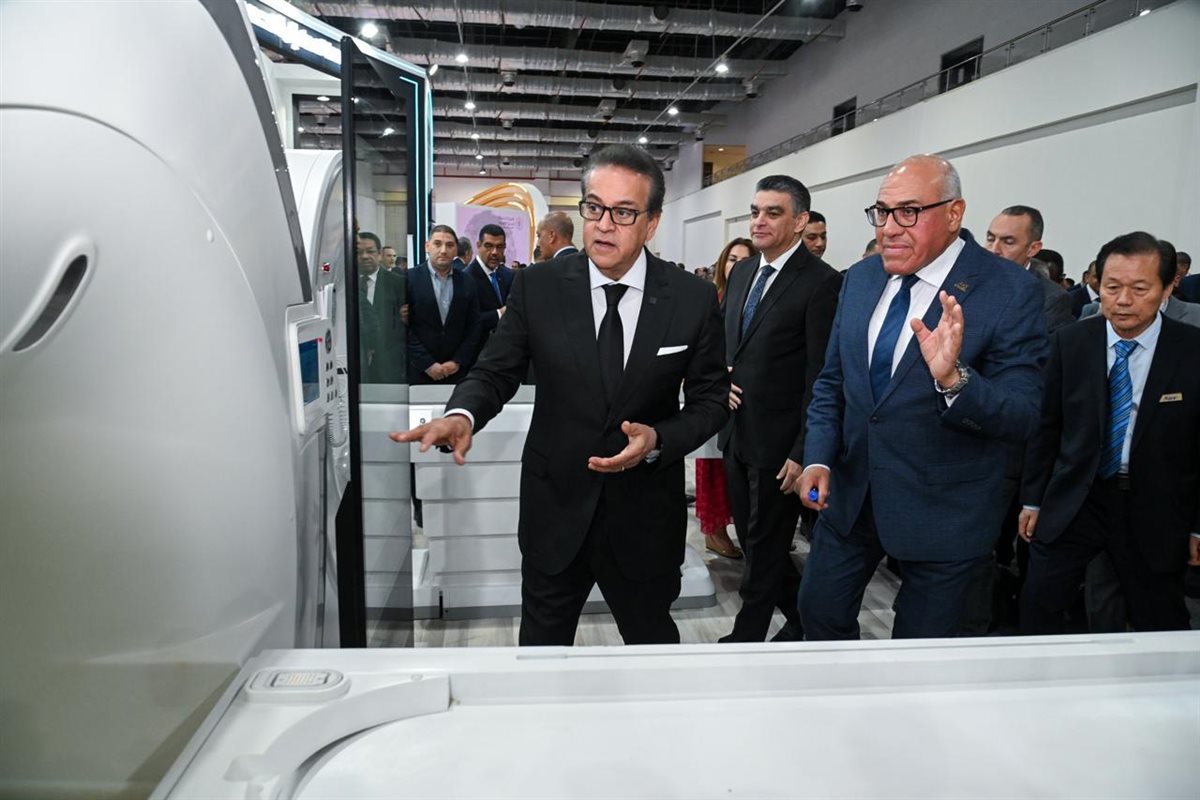 وزير الصحة يشهد توقيع عقد الشراكة بين الهيئة العربية للتصنيع للأجهزة الطبية XGY وشركة لتأسيس الشركة العربية - الصينية 