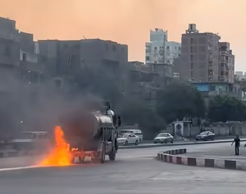 <strong> سائق يقود بترول مشتعلة بمصر القديمة </strong>
