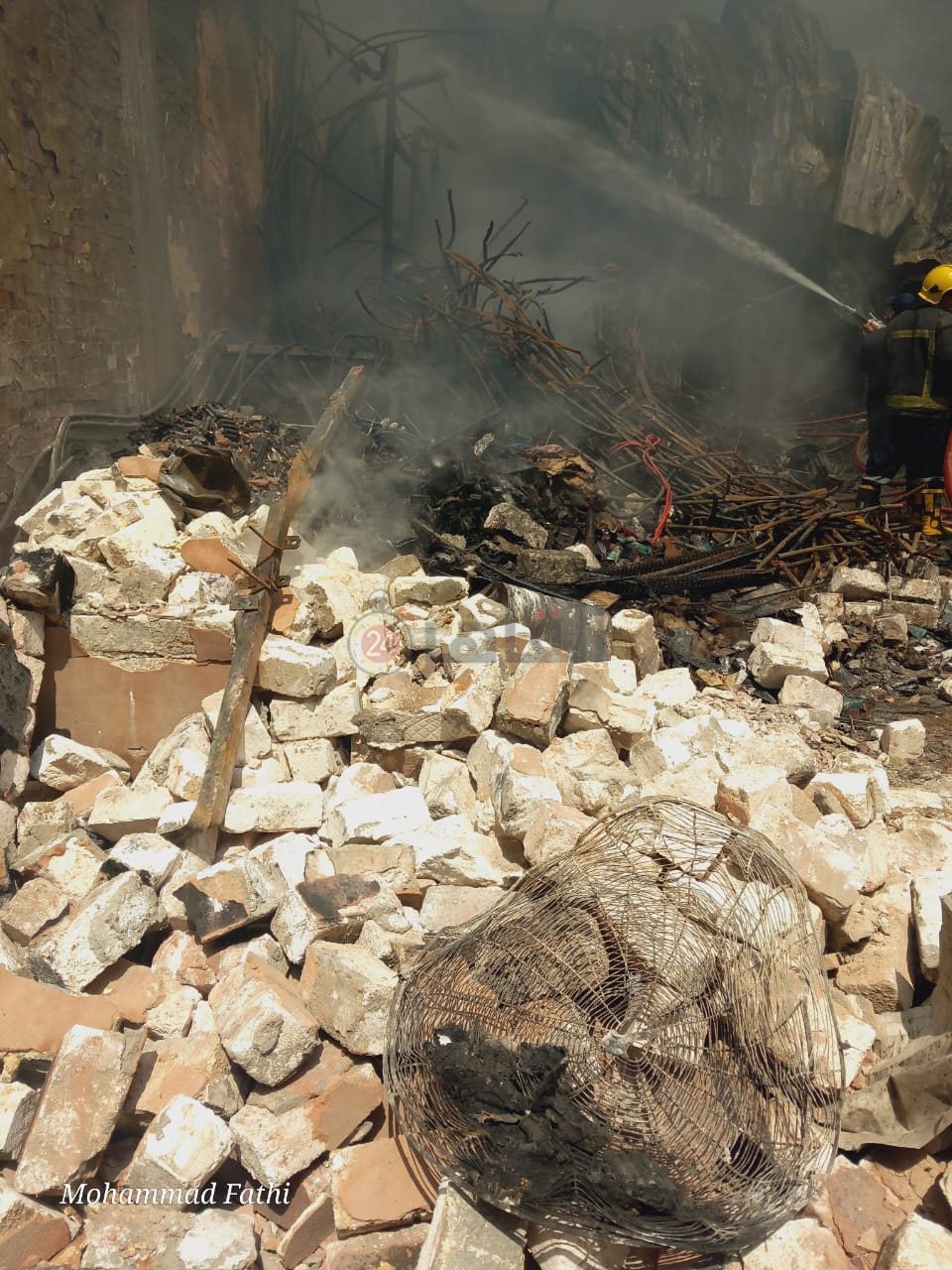  حريق مخزن دهانات البراجيل (2)