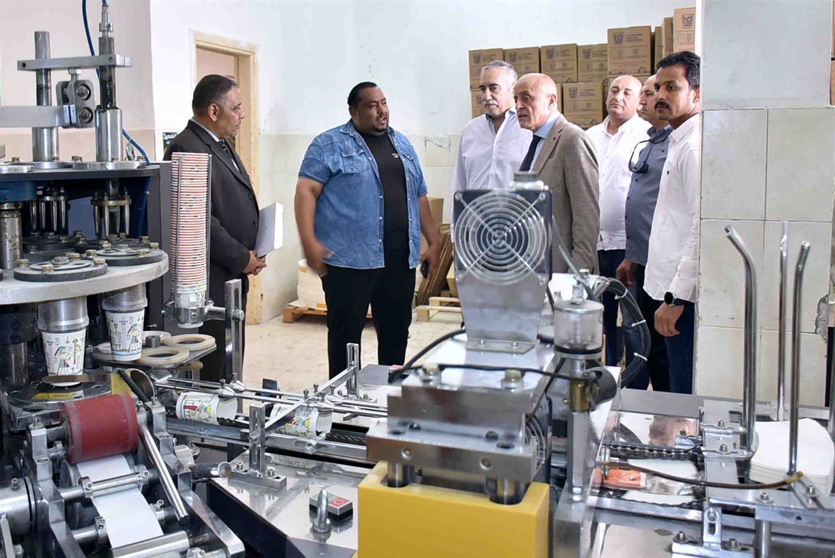 محافظ الأقصر يتفقد حاضنة الأعمال بطيبة