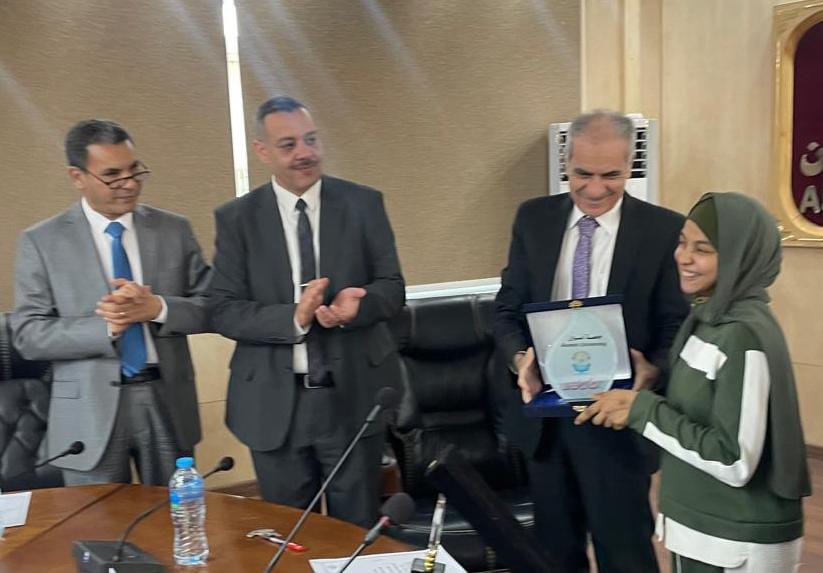 جامعة أسوان تكرّم آلاء علي بطلة الجمهورية من ذوي الهمم