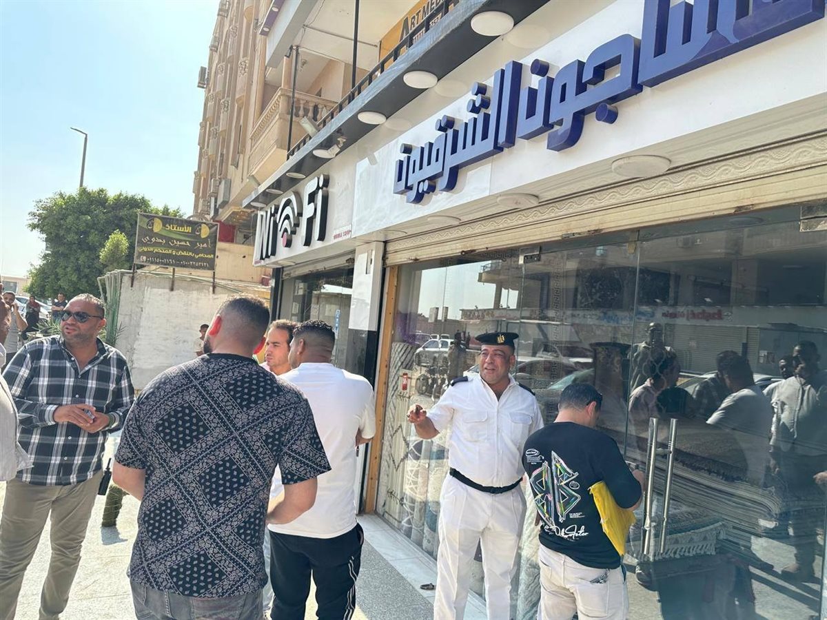 <strong>غلق وتشميع 8 منشآت مخالفة بحدائق الأهرام</strong>