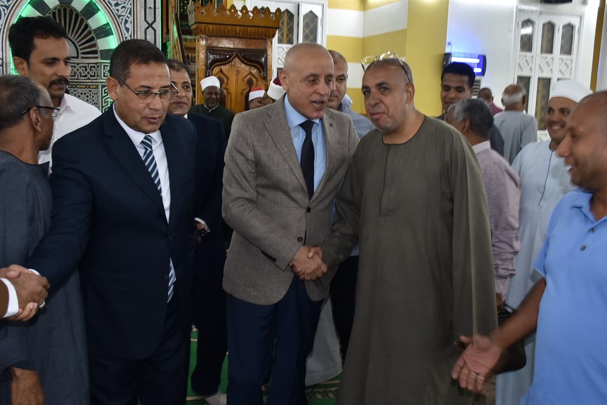 محافظ الأقصر يحتفل بالعام الهجري الجديد