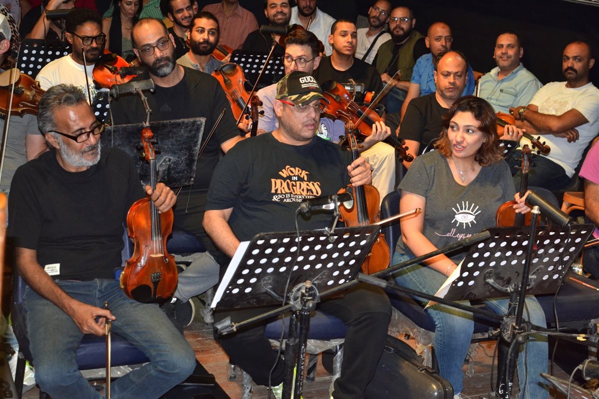 لقطات من استعدادات حفل لؤي ومصطفى شوقي بقيادة المايسترو سليم سحاب بمسرح البالون