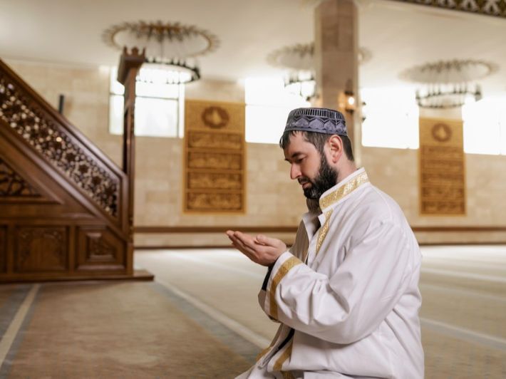 ماذا يقرأ في صلاة الاستخارة