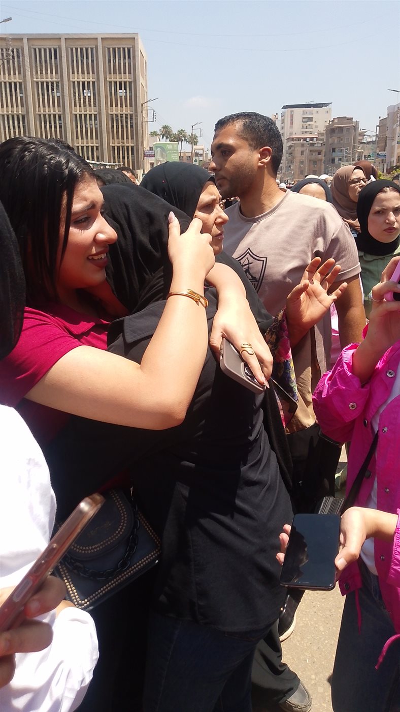 إغماءات بين طلاب الثانوية العامة بالدقهلية