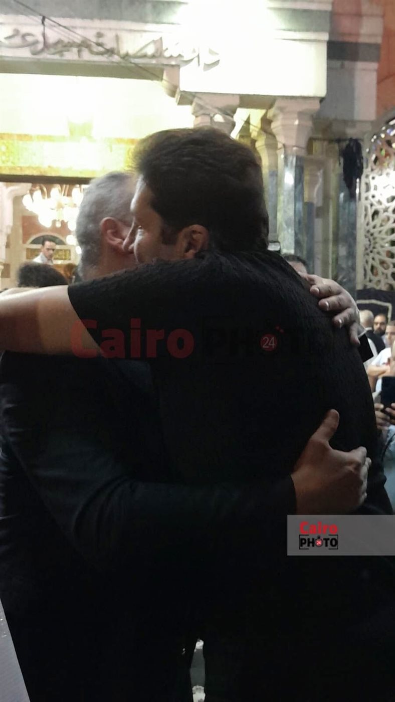  نجوم الفن والإعلام  في عزاء والد الفنان تامر عبدالمنعم 