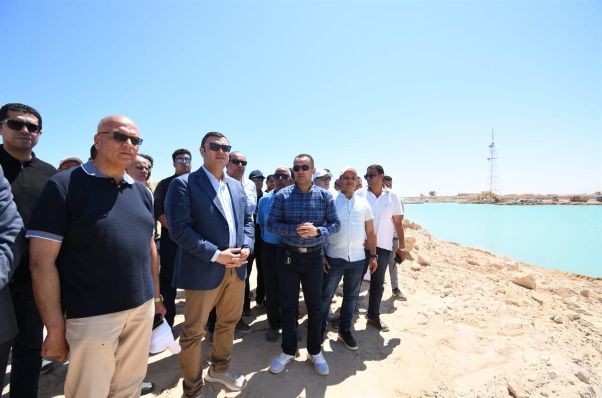 وزير الإسكان 