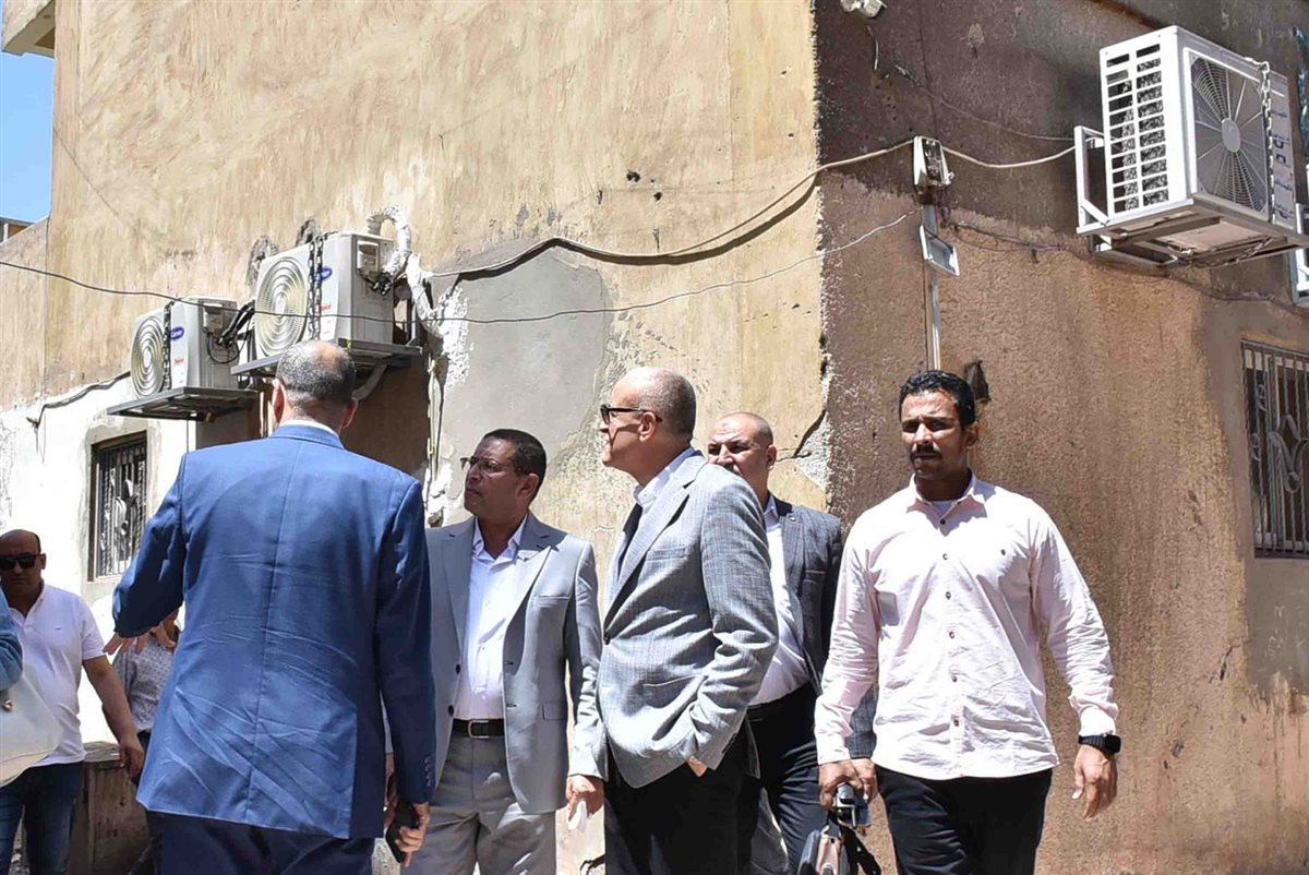 محافظ الأقصر وجولة ميدانية عقب صلاة الجمعة