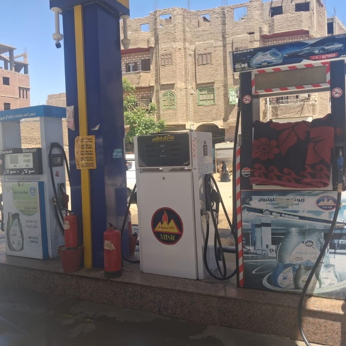 حملات تموينية مكثفة