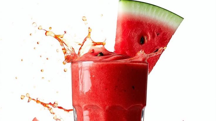 طريقة عمل السموثي بطيخ