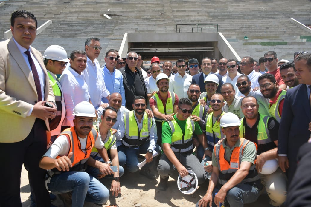 أبو علي يحضر اجتماع وزير الرياضة ومحافظ بورسعيد لمناقشة مشروع نادي المصري الجديد