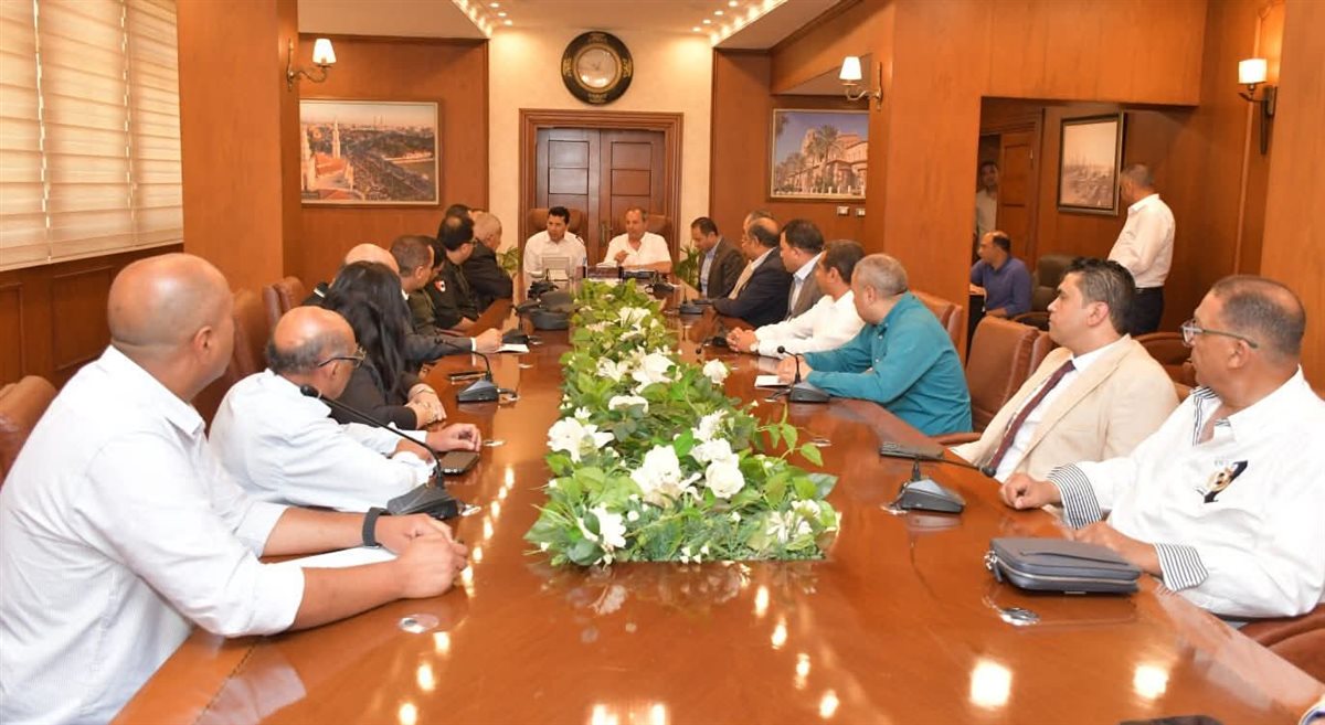 وزير الشباب والرياضه 