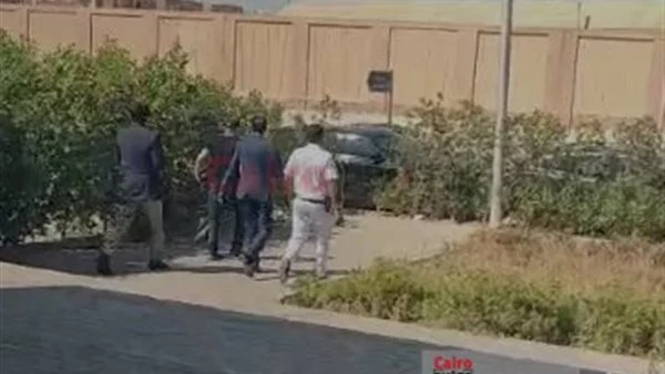 لحظة مغادرة أحمد السقا 