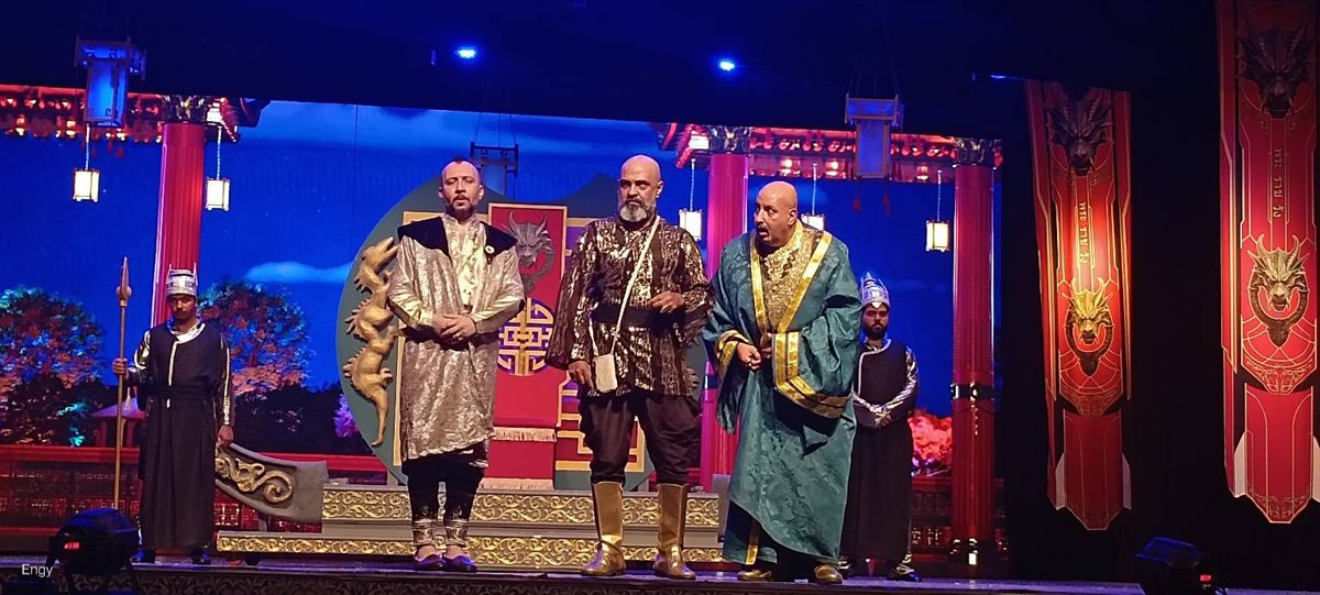 لقطات من العرض الأول لمسرحية الملك وأنا لـ لقاء الخميسي على مسرح البالون