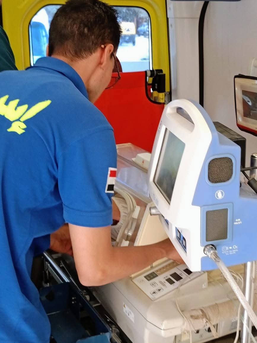 نقل خمسة أطفال مبتسرين من مستشفى أخميم المركزي بعد عطل مفاجئ في قسم الحضّانات