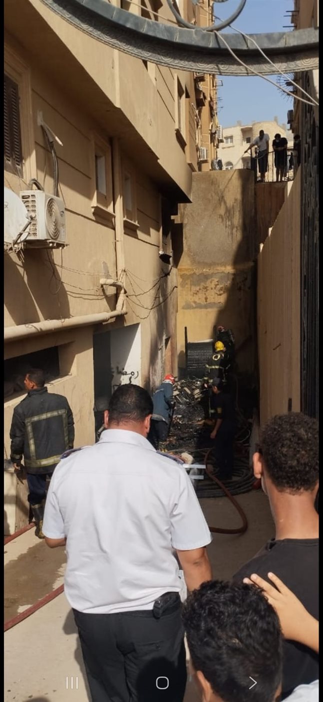 جانب من الحريق