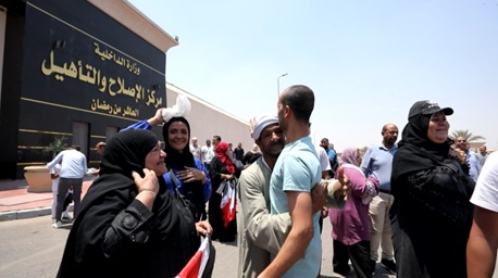 الإفراج بالعفو عن 1027 من نزلاء مراكز الإصلاح والتأهيل