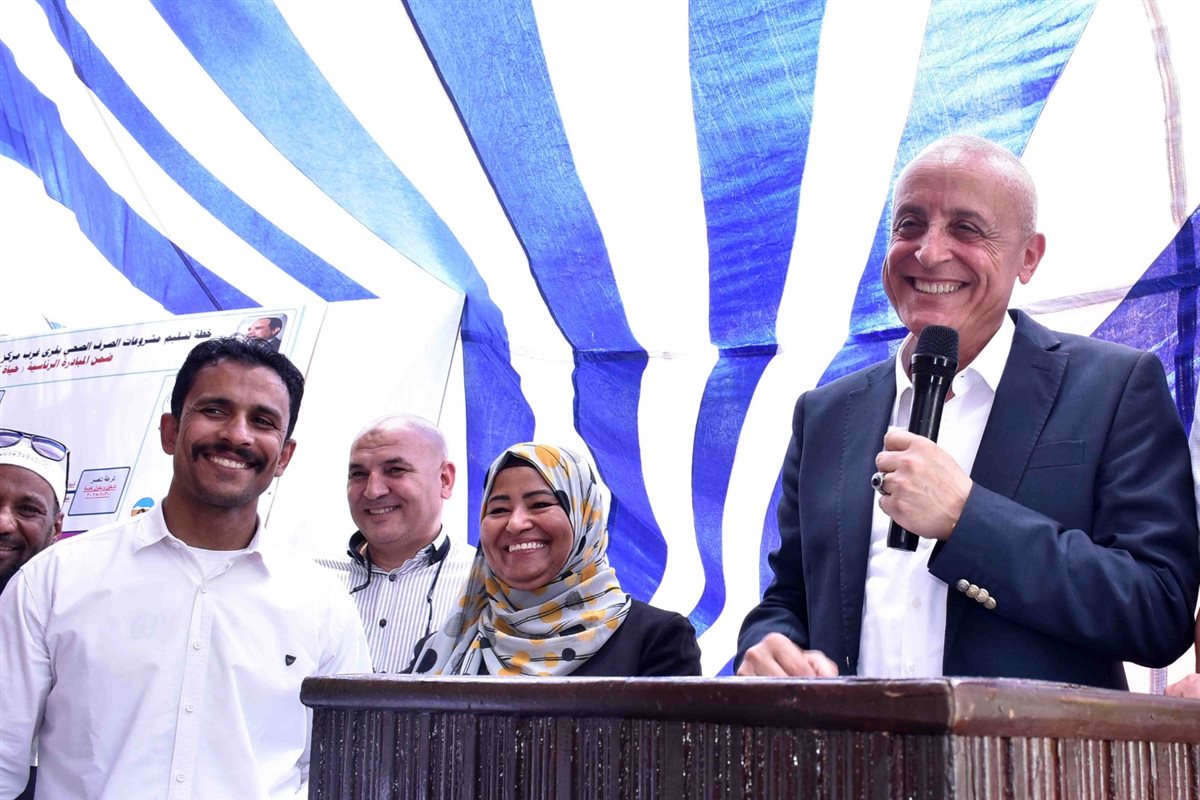 محافظ الأقصر يفتتح مشروعات تنموية بإسنا