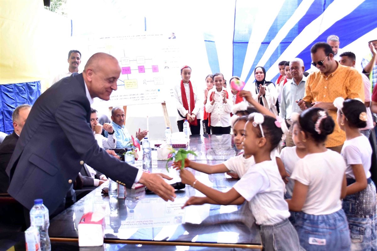 محافظ الأقصر يفتتح مشروعات تنموية بإسنا