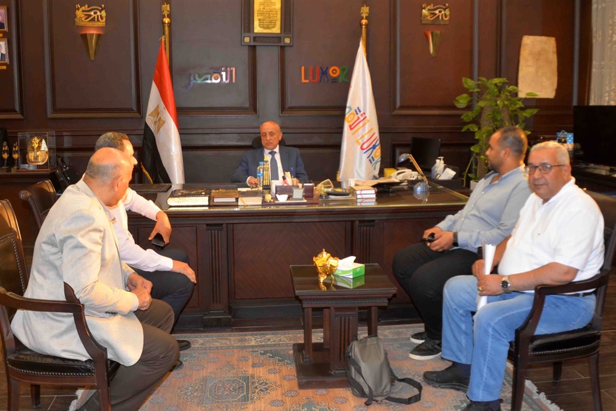 محافظ الأقصر ودعم الفئات الأكثر احتياجا