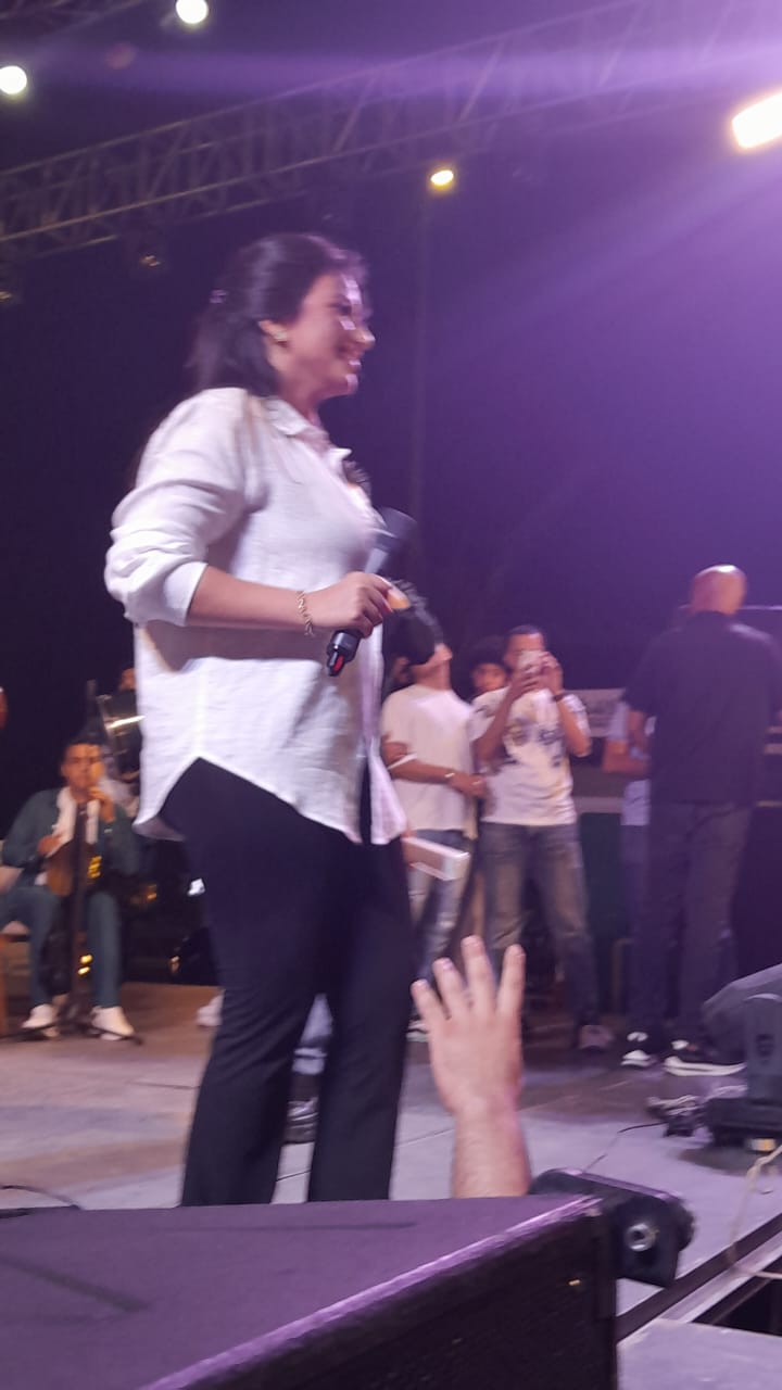 حمو بيكا ورحمة محسن وشحتة كاريكا يشعلون احتفالية فى حب مصر احتفالا بثورة 30 يونيو 