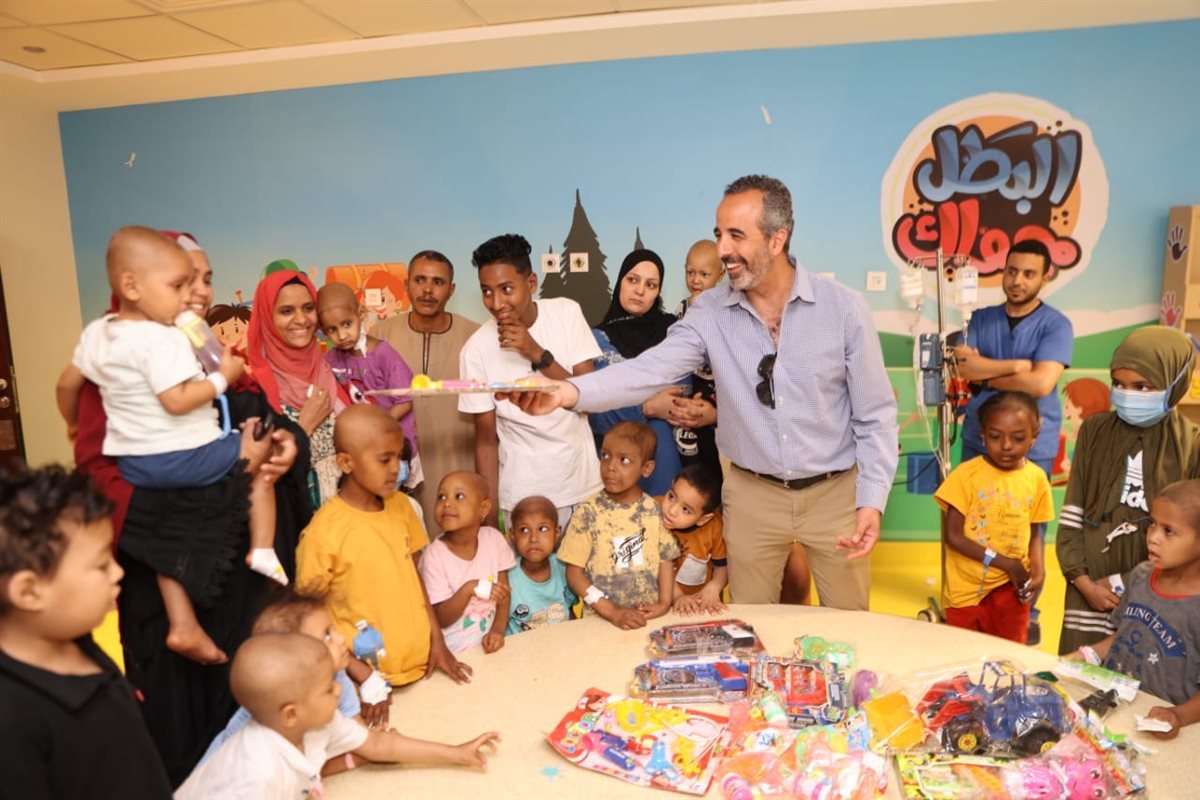 تعاون مصري امريكي لعلاج مرضى السرطان بالأقصر