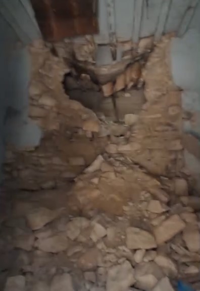 <strong>منزل آيل للسقوط بحلوان </strong>