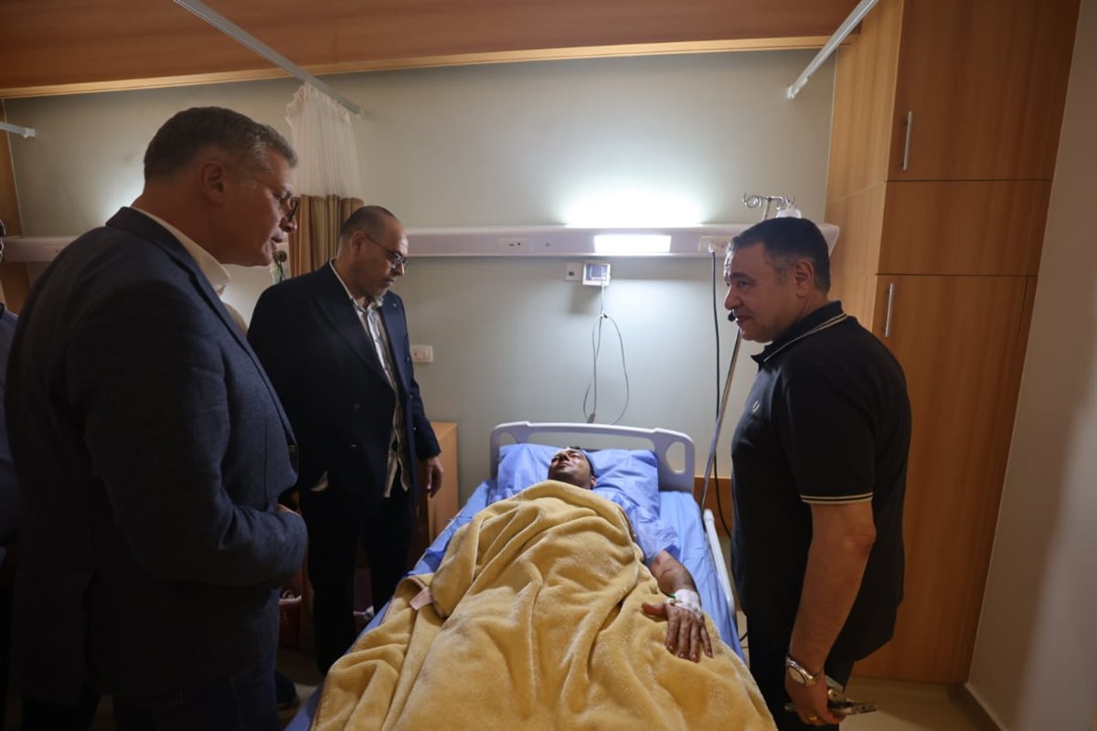 وزيرا العمل والبترول يطمئنان على المصابين 