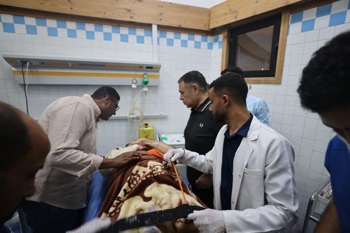 وزيرا العمل والبترول يطمئنان على المصابين 