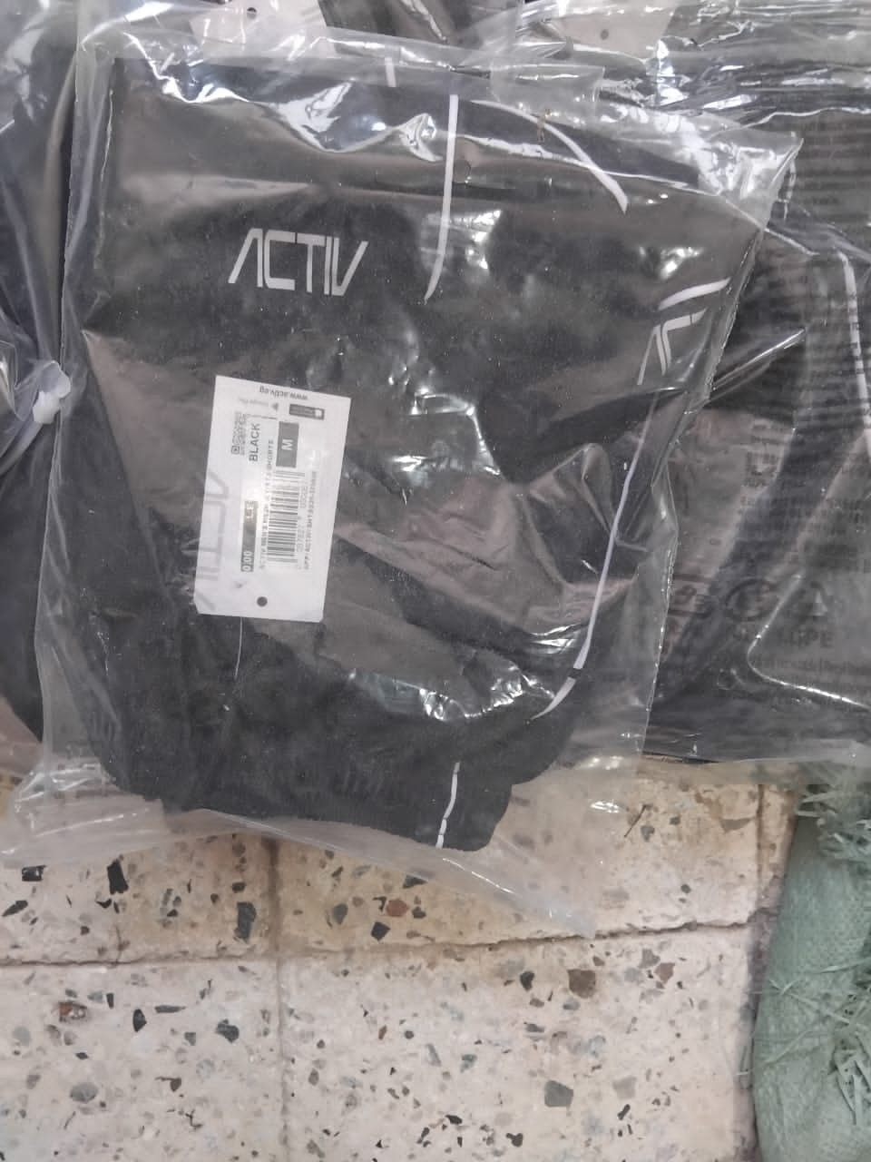 ملابس رياضية مقلدة 