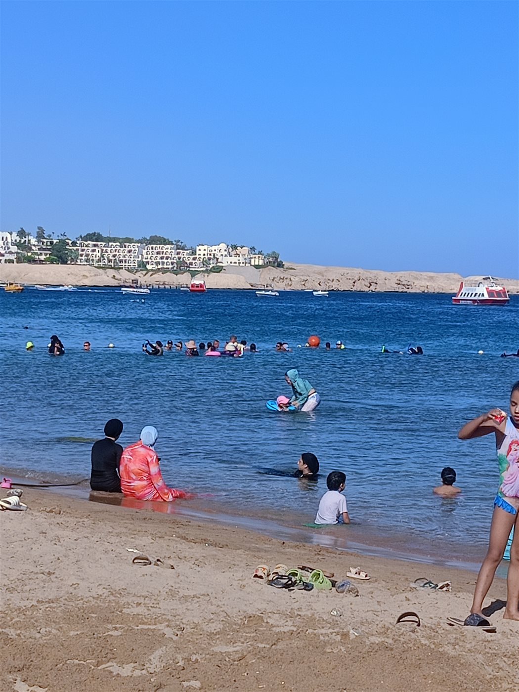 وقف رحلات الباراشوت في شواطئ شرم الشيخ 