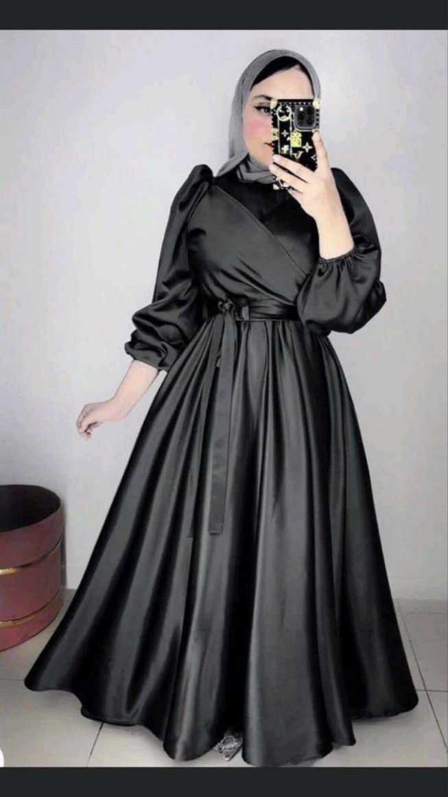 موضة فساتين السهرة للمحجبات 2025